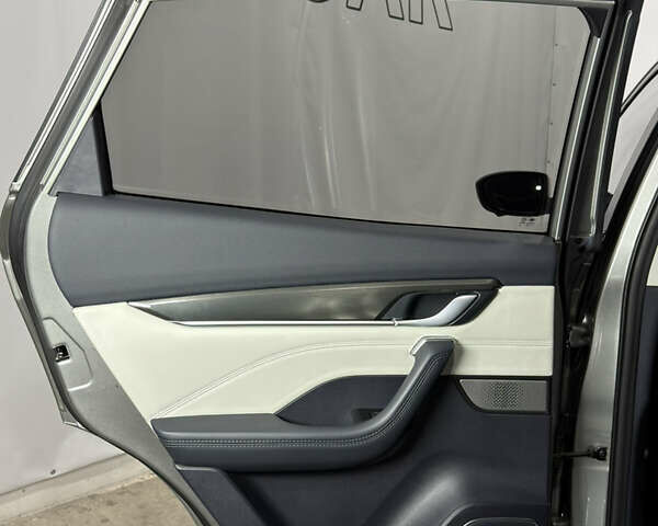 Серый Weltmeister EX5, объемом двигателя 0 л и пробегом 58 тыс. км за 25000 $, фото 59 на Automoto.ua