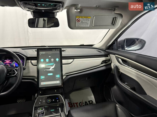 Серый Weltmeister EX5, объемом двигателя 0 л и пробегом 58 тыс. км за 25000 $, фото 32 на Automoto.ua