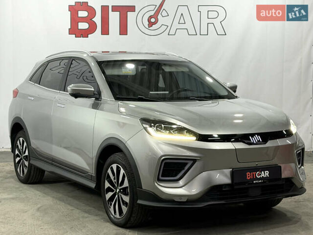 Серый Weltmeister EX5, объемом двигателя 0 л и пробегом 58 тыс. км за 25000 $, фото 1 на Automoto.ua