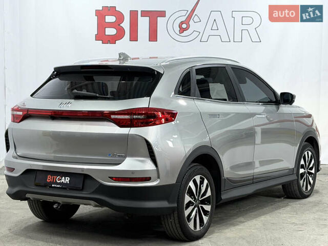 Серый Weltmeister EX5, объемом двигателя 0 л и пробегом 58 тыс. км за 25000 $, фото 11 на Automoto.ua