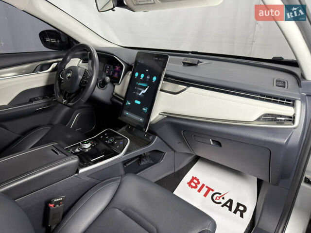 Серый Weltmeister EX5, объемом двигателя 0 л и пробегом 58 тыс. км за 25000 $, фото 44 на Automoto.ua