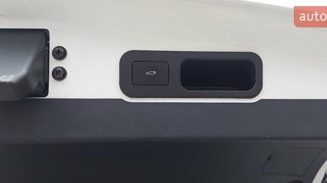 Білий Weltmeister EX5-Z, об'ємом двигуна 0 л та пробігом 48 тис. км за 22000 $, фото 19 на Automoto.ua