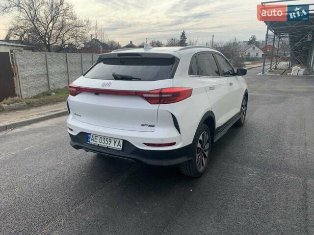 Белый Weltmeister EX5-Z, объемом двигателя 0 л и пробегом 7 тыс. км за 18000 $, фото 4 на Automoto.ua