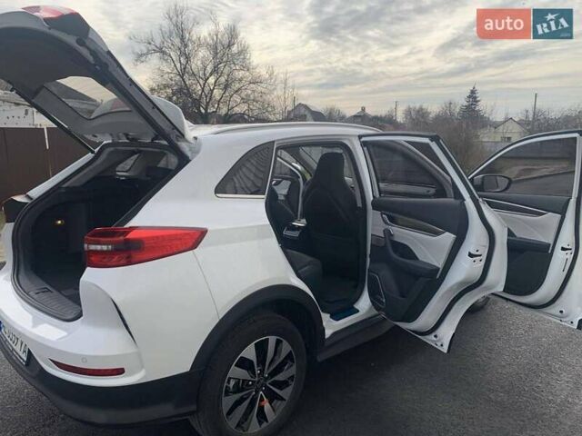 Белый Weltmeister EX5-Z, объемом двигателя 0 л и пробегом 7 тыс. км за 18000 $, фото 8 на Automoto.ua