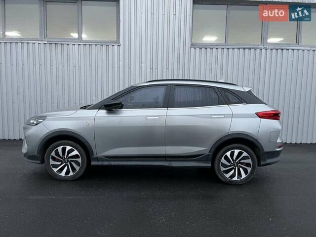 Серый Weltmeister EX5-Z, объемом двигателя 0 л и пробегом 34 тыс. км за 17800 $, фото 1 на Automoto.ua