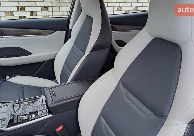 Серый Weltmeister EX5-Z, объемом двигателя 0 л и пробегом 146 тыс. км за 18800 $, фото 4 на Automoto.ua