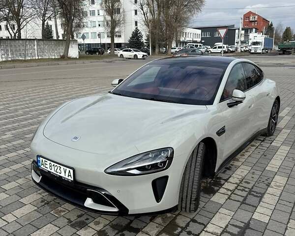 Сірий Xiaomi SU7, об'ємом двигуна 0 л та пробігом 5 тис. км за 33000 $, фото 30 на Automoto.ua