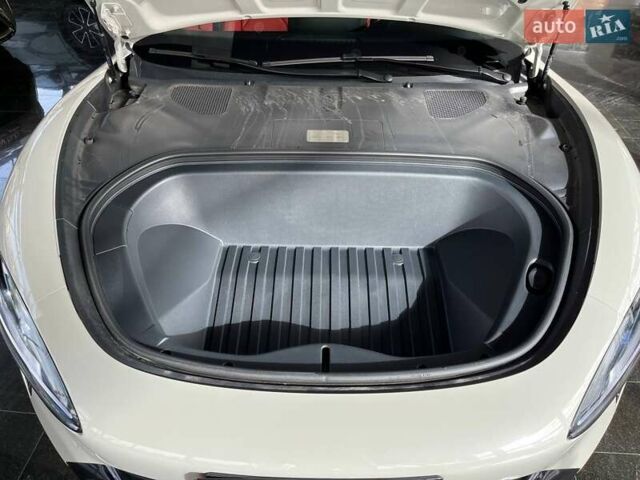 Сірий Xiaomi SU7, об'ємом двигуна 0 л та пробігом 5 тис. км за 33000 $, фото 12 на Automoto.ua