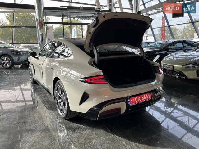 Сірий Xiaomi SU7, об'ємом двигуна 0 л та пробігом 5 тис. км за 33000 $, фото 11 на Automoto.ua