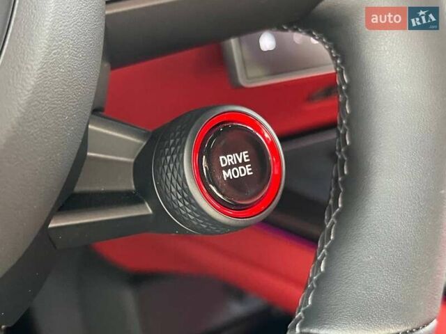 Сірий Xiaomi SU7, об'ємом двигуна 0 л та пробігом 5 тис. км за 33000 $, фото 8 на Automoto.ua