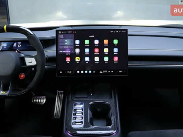 Xiaomi SU7 Ultra, объемом двигателя 0 л и пробегом 0 тыс. км за 95300 $, фото 9 на Automoto.ua