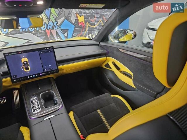 Жовтий Xiaomi SU7 Ultra, об'ємом двигуна 0 л та пробігом 4 тис. км за 82999 $, фото 25 на Automoto.ua