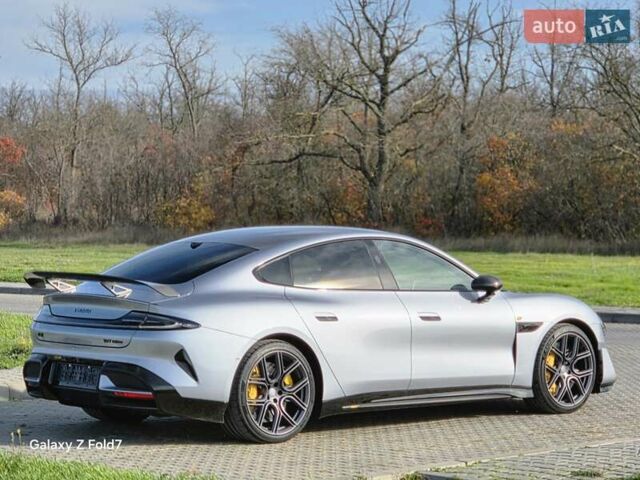 Сірий Xiaomi SU7 Ultra, об'ємом двигуна 0 л та пробігом 1 тис. км за 95000 $, фото 13 на Automoto.ua