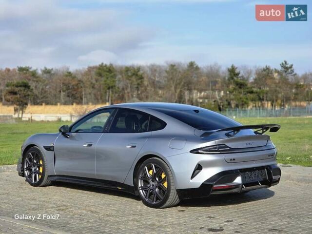 Сірий Xiaomi SU7 Ultra, об'ємом двигуна 0 л та пробігом 1 тис. км за 95000 $, фото 10 на Automoto.ua