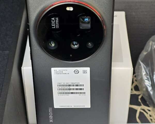 Сірий Xiaomi SU7 Ultra, об'ємом двигуна 0 л та пробігом 1 тис. км за 95000 $, фото 54 на Automoto.ua