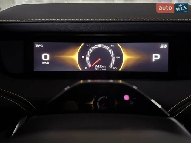 Серый Xiaomi SU7 Ultra, объемом двигателя 0 л и пробегом 3 тыс. км за 77999 $, фото 15 на Automoto.ua