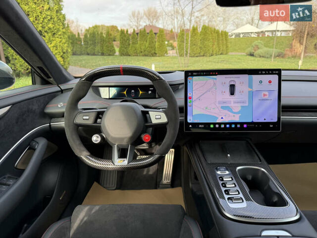 Зеленый Xiaomi SU7 Ultra, объемом двигателя 0 л и пробегом 1 тыс. км за 99999 $, фото 23 на Automoto.ua