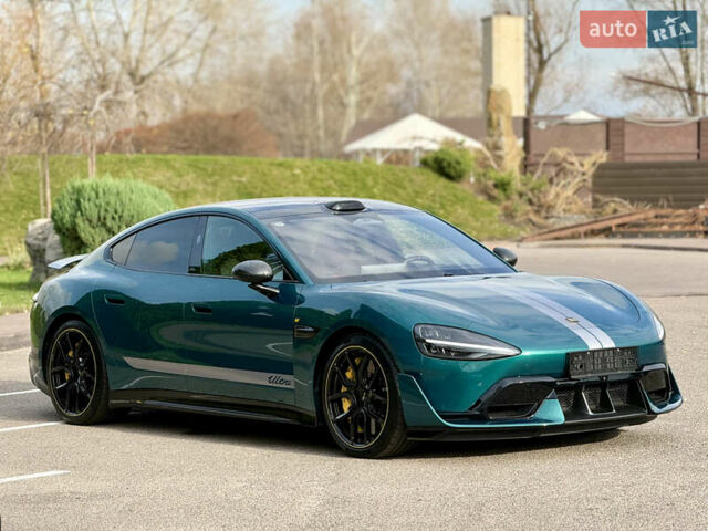 Зеленый Xiaomi SU7 Ultra, объемом двигателя 0 л и пробегом 1 тыс. км за 99999 $, фото 5 на Automoto.ua