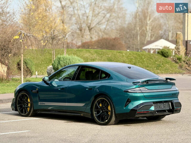 Зеленый Xiaomi SU7 Ultra, объемом двигателя 0 л и пробегом 1 тыс. км за 99999 $, фото 11 на Automoto.ua