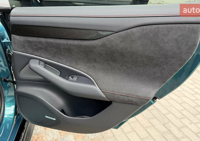 Зелений Xiaomi SU7 Ultra, об'ємом двигуна 0 л та пробігом 7 тис. км за 92000 $, фото 25 на Automoto.ua