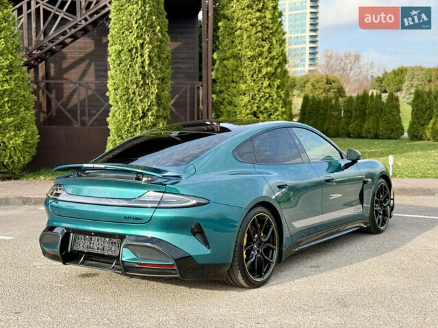 Зеленый Xiaomi SU7 Ultra, объемом двигателя 0 л и пробегом 1 тыс. км за 99999 $, фото 7 на Automoto.ua