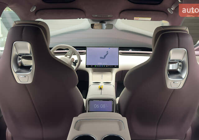 Білий Xiaomi YU7, об'ємом двигуна 0 л та пробігом 1 тис. км за 65000 $, фото 17 на Automoto.ua