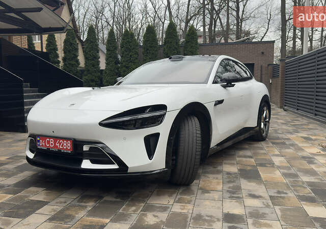 Білий Xiaomi YU7, об'ємом двигуна 0 л та пробігом 1 тис. км за 65000 $, фото 2 на Automoto.ua