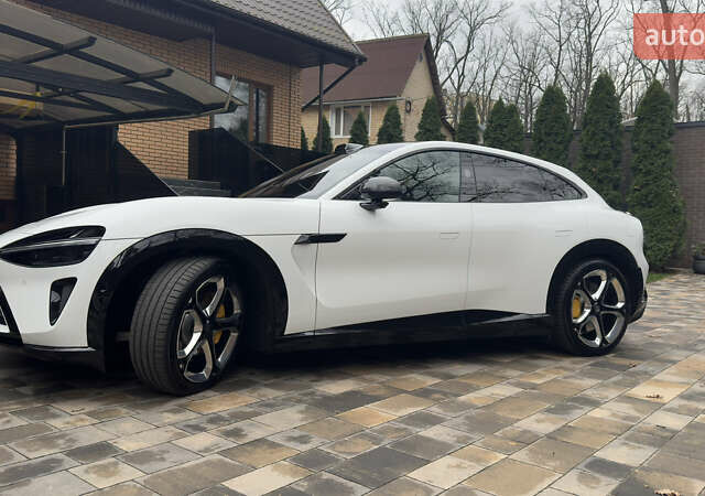 Білий Xiaomi YU7, об'ємом двигуна 0 л та пробігом 1 тис. км за 65000 $, фото 3 на Automoto.ua