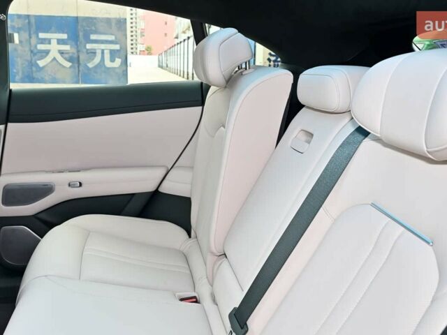 купить новое авто Xiaomi YU7 2025 года от официального дилера Energy Hub Київ Xiaomi фото