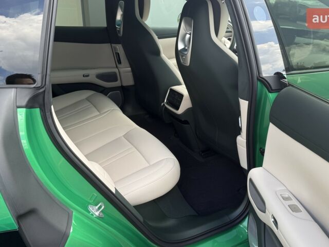 купити нове авто Xiaomi YU7 2025 року від офіційного дилера Максим Xiaomi фото