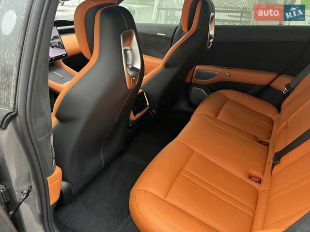 Сірий Xiaomi YU7, об'ємом двигуна 0 л та пробігом 1 тис. км за 62000 $, фото 4 на Automoto.ua