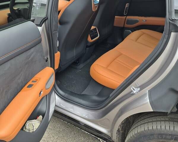 Сірий Xiaomi YU7, об'ємом двигуна 0 л та пробігом 1 тис. км за 61000 $, фото 10 на Automoto.ua