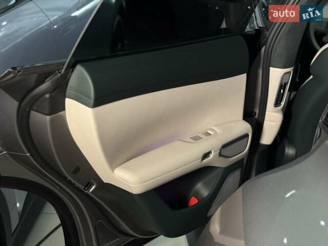 Серый Xiaomi YU7, объемом двигателя 0 л и пробегом 1 тыс. км за 61900 $, фото 18 на Automoto.ua