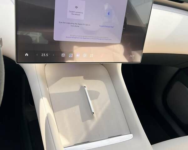 Синий Xiaomi YU7, объемом двигателя 0 л и пробегом 1 тыс. км за 65800 $, фото 17 на Automoto.ua