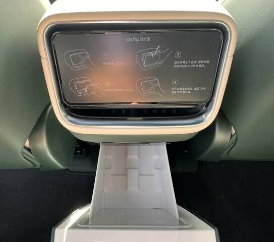 Синий Xiaomi YU7, объемом двигателя 0 л и пробегом 1 тыс. км за 65800 $, фото 26 на Automoto.ua