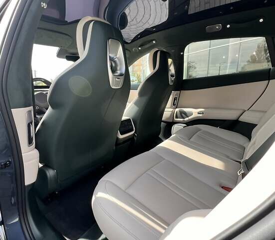 Синий Xiaomi YU7, объемом двигателя 0 л и пробегом 1 тыс. км за 65800 $, фото 22 на Automoto.ua