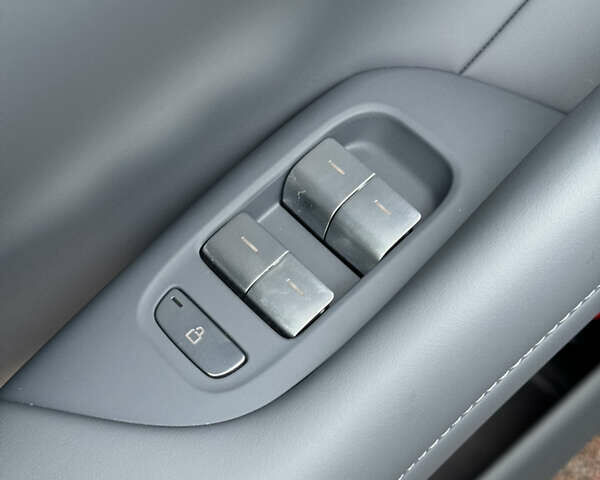 Синій Xiaomi YU7, об'ємом двигуна 0 л та пробігом 1 тис. км за 64500 $, фото 19 на Automoto.ua