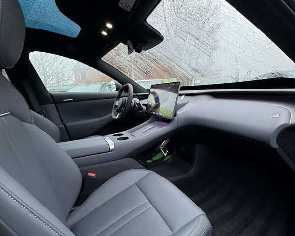 Синій Xiaomi YU7, об'ємом двигуна 0 л та пробігом 1 тис. км за 64500 $, фото 28 на Automoto.ua