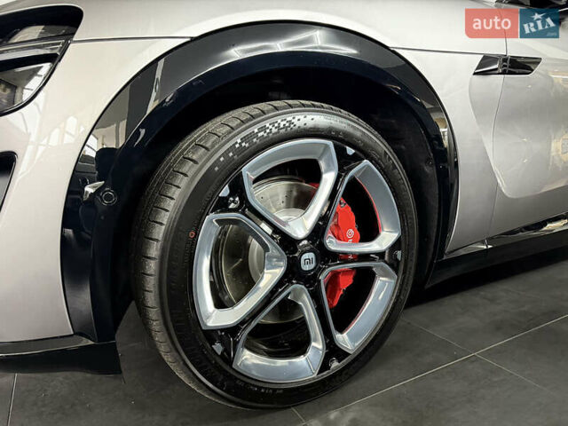 Зеленый Xiaomi YU7, объемом двигателя 0 л и пробегом 1 тыс. км за 64999 $, фото 5 на Automoto.ua