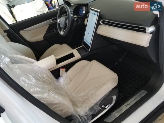 Белый Xpeng G3, объемом двигателя 0 л и пробегом 38 тыс. км за 20000 $, фото 11 на Automoto.ua