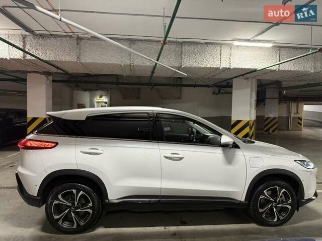 Білий Xpeng G3, об'ємом двигуна 0 л та пробігом 128 тис. км за 18500 $, фото 15 на Automoto.ua
