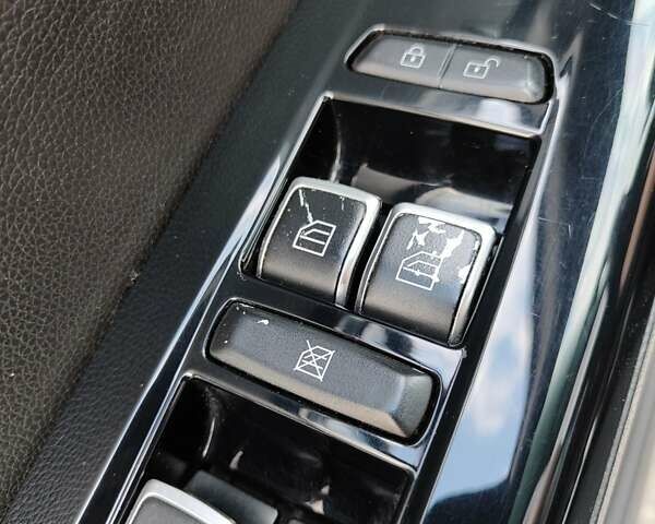 Чорний Xpeng G3, об'ємом двигуна 0 л та пробігом 45 тис. км за 13000 $, фото 13 на Automoto.ua