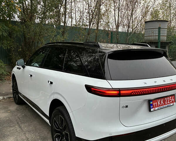 Белый Xpeng G9, объемом двигателя 0 л и пробегом 1 тыс. км за 46000 $, фото 2 на Automoto.ua