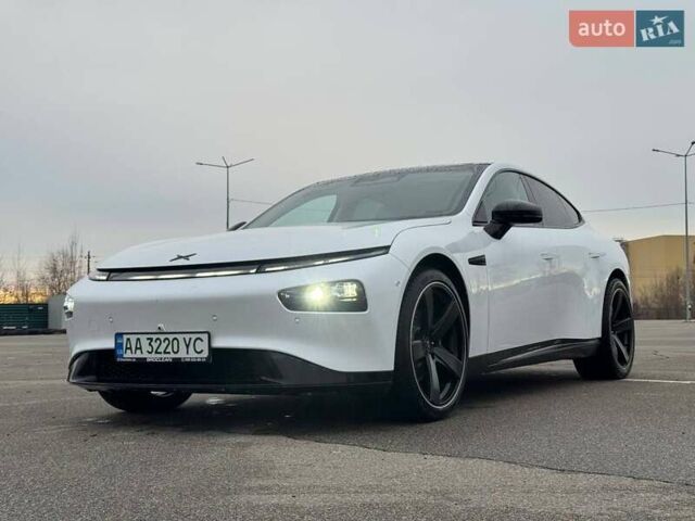 Белый Xpeng P7, объемом двигателя 0 л и пробегом 24 тыс. км за 29000 $, фото 7 на Automoto.ua