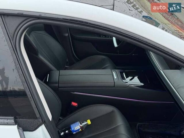 Белый Xpeng P7, объемом двигателя 0 л и пробегом 24 тыс. км за 29000 $, фото 18 на Automoto.ua