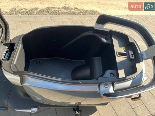 Сірий Yadea E8S, об'ємом двигуна 0 л та пробігом 10 тис. км за 1740 $, фото 5 на Automoto.ua