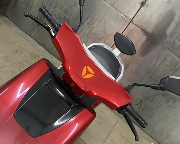 Красный Yadea T9, объемом двигателя 0 л и пробегом 1 тыс. км за 1200 $, фото 2 на Automoto.ua