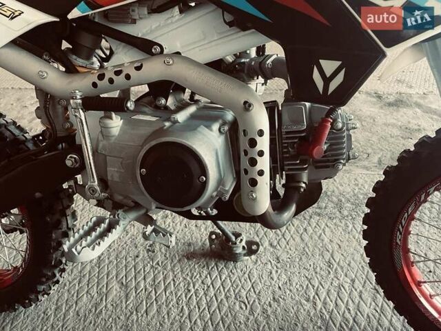 Белый YCF 125cc, объемом двигателя 0 л и пробегом 1 тыс. км за 1007 $, фото 4 на Automoto.ua