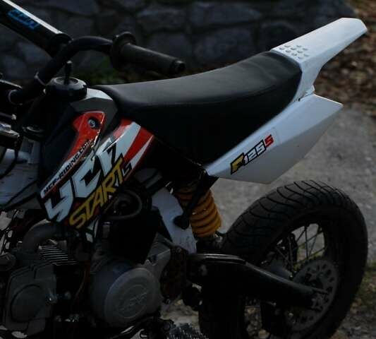 YCF 125cc 2016 в Харькове на Automoto.ua YCF 125cc, объемом двигателя 0 л и пробегом 0 тыс. км за 800 $, фото 1 на Automoto.ua