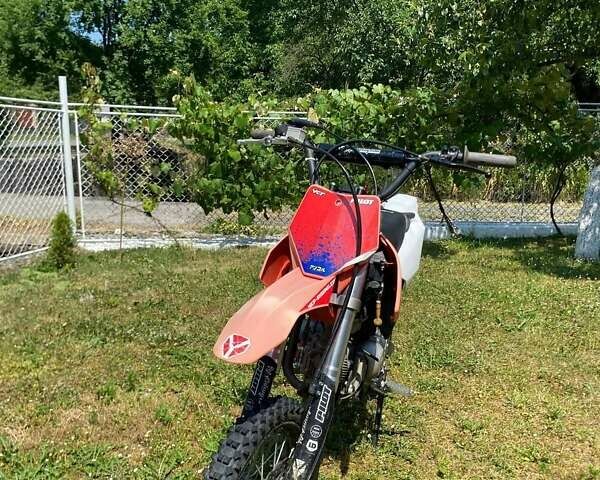 Красный YCF Pilot, объемом двигателя 0.15 л и пробегом 1 тыс. км за 1200 $, фото 7 на Automoto.ua